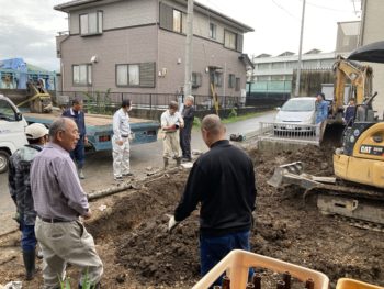 【隣地の下水管破壊で復旧工事】