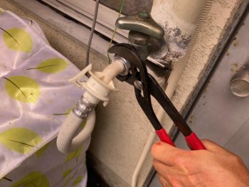 【洗濯蛇口の吐水口を交換】