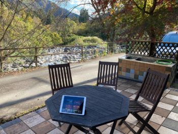 【テラスとトレーニングルーム】