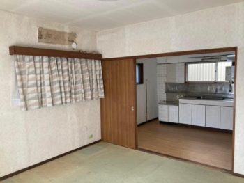 【入居者が退去した空き家を下見】