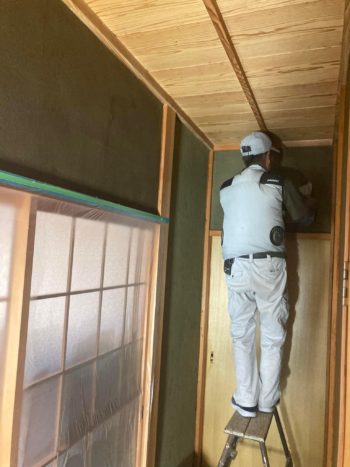 【玄関など真壁の聚楽塗替え】