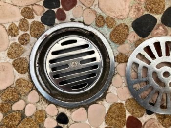 【鋳物排水ドレンのDIY修繕】