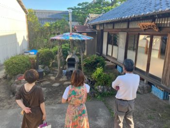 【ドア面材剥離を接着し修理】