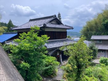 【関ヶ原の空き家外部を見学】