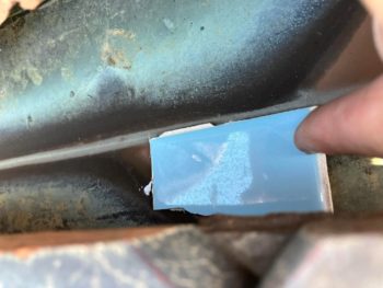 【谷樋の雨漏り箇所を補修】