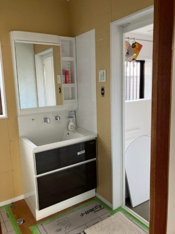 【性能向上リフォーム進行中】