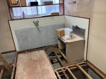 【空き家DIY賃貸物件に突入】