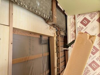 岐阜県各務原市|寝室の耐震・断熱リフォーム!高性能断熱材「ネオマフォーム」と天井下地工事のプロセス