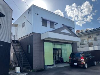 【空き家活用】岐阜県各務原市で民泊経営?駅近2DKのオフィス2階を収益物件に変えるアイデア